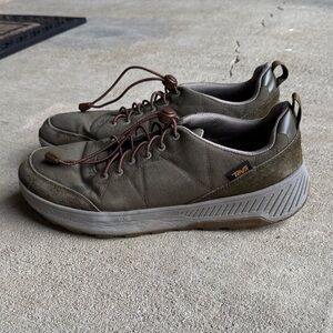 Teva mens 13 green Ellwood canvas outdoor hiking sneaker shoes EUC